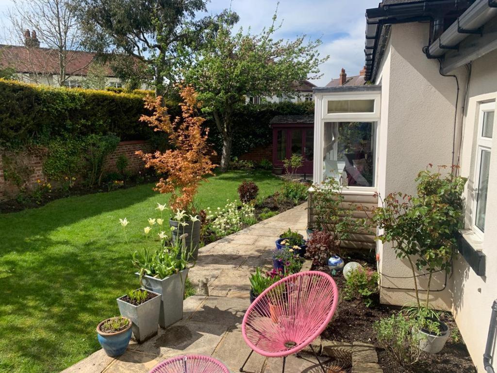 The Garden Suite Harrogate Esterno foto